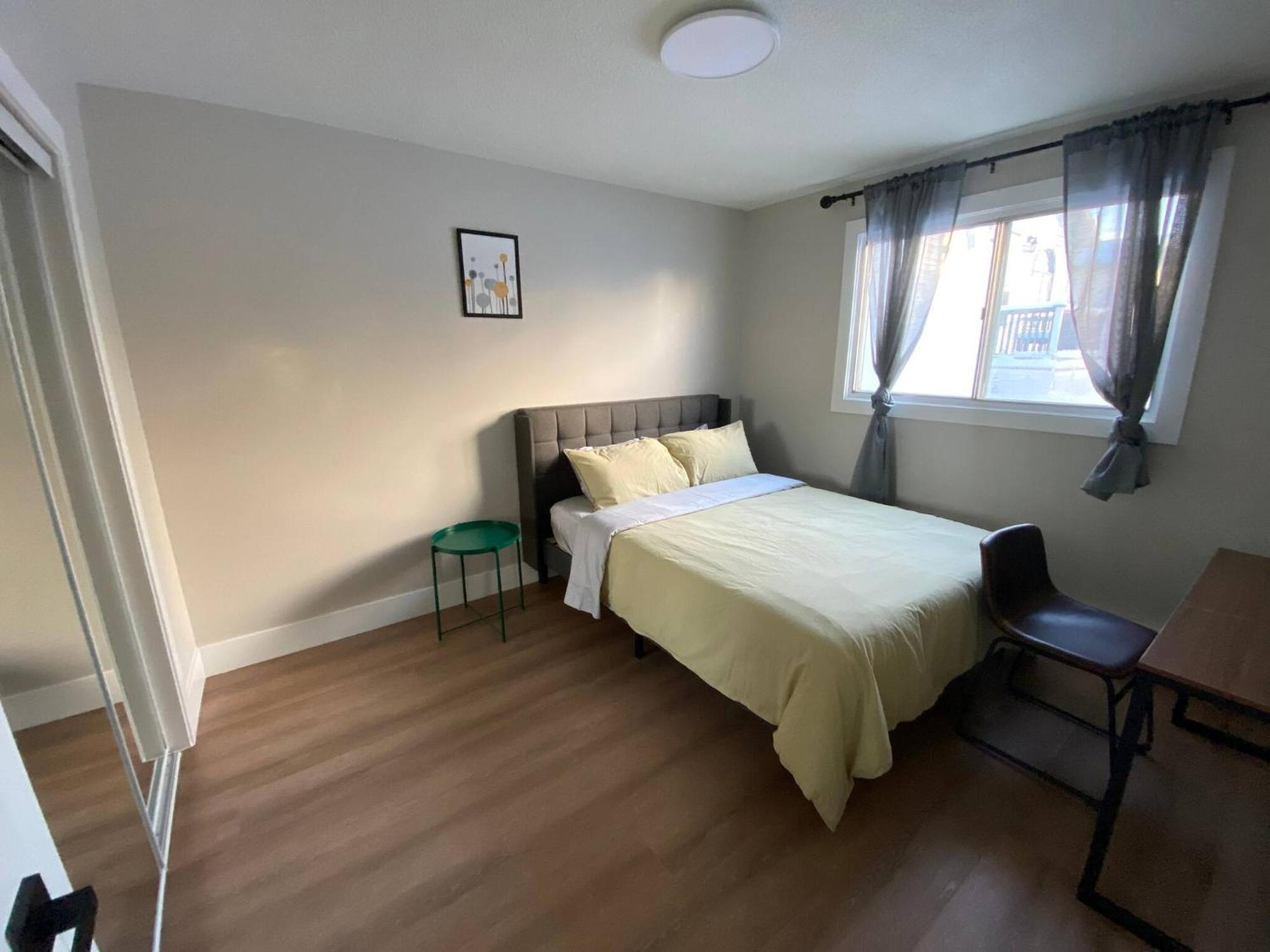 Central 2Br Near Unveristy And Whyte Ave Edmonton Eksteriør bilde