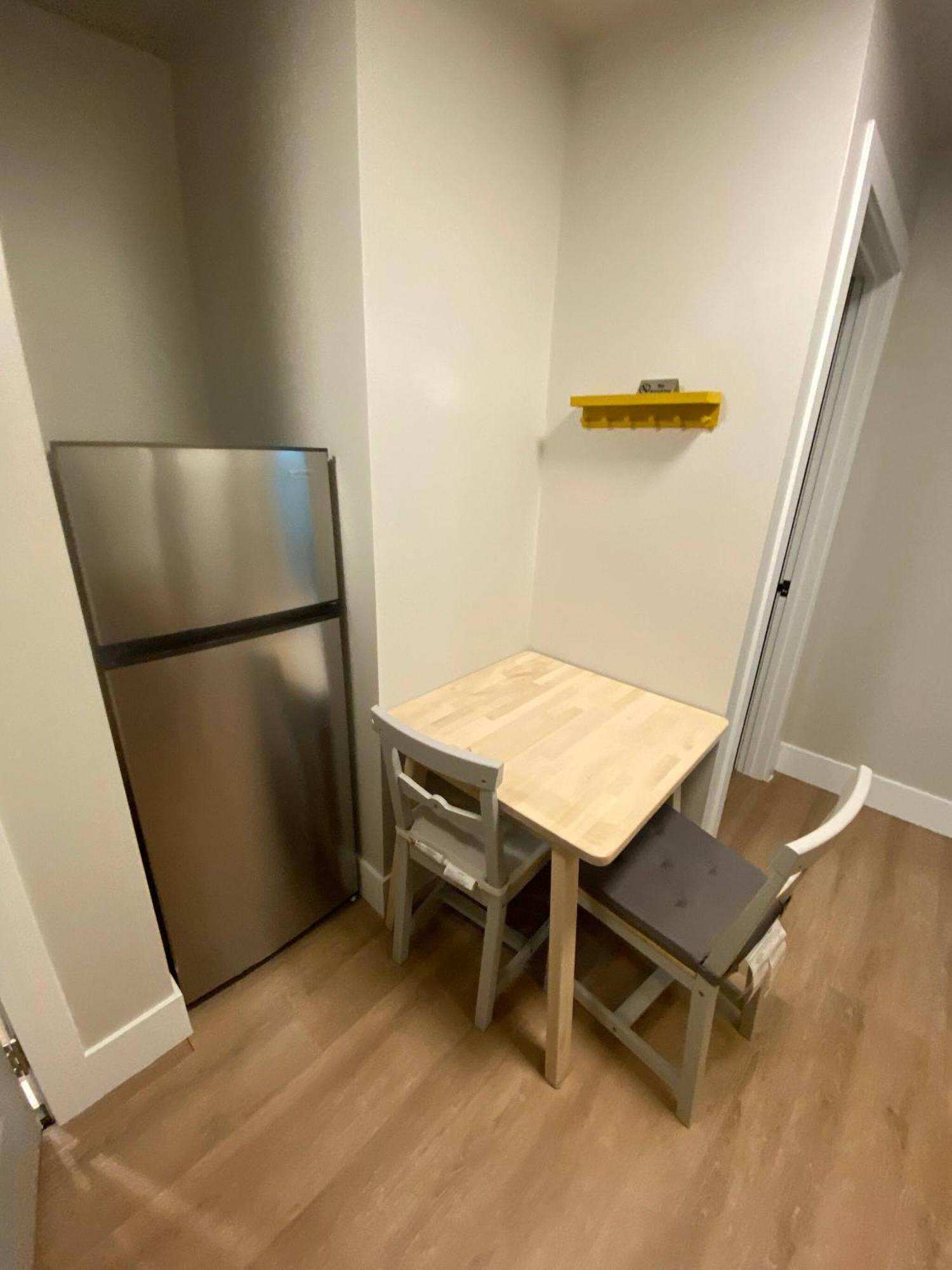 Central 2Br Near Unveristy And Whyte Ave Edmonton Eksteriør bilde